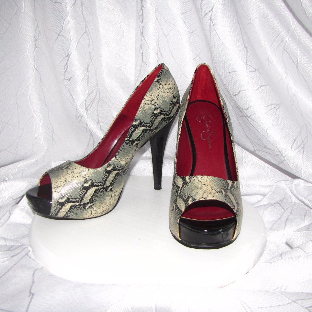 Jessica Simpson Size 10 Snakeskin Heels